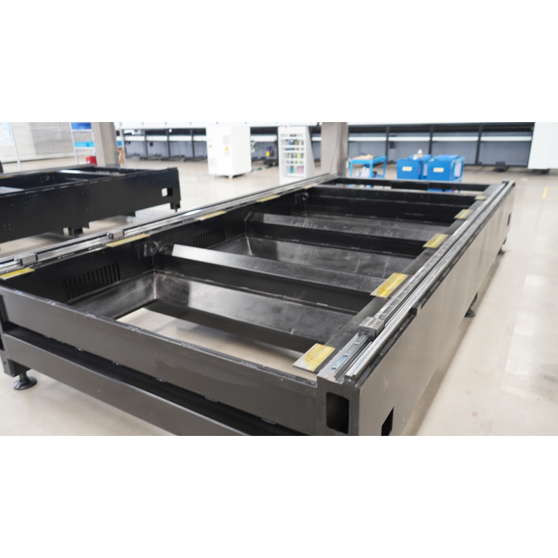 4 Chuck Laser Pipe Cutting Machine